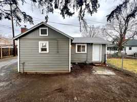 featured image of 706 S 4th Ave