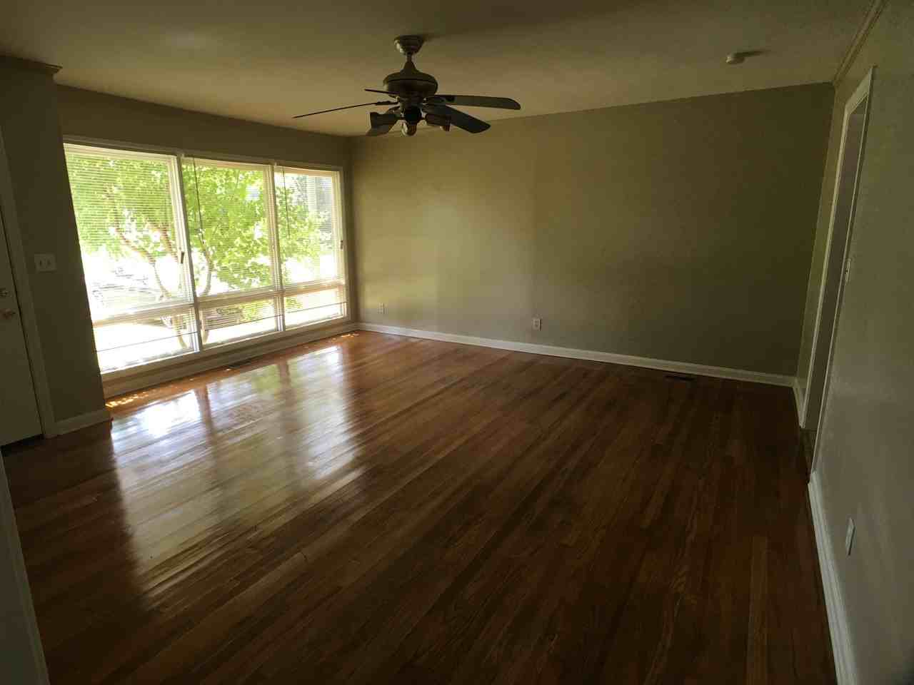 3014 3rd Ct E - Photo 4 of 10