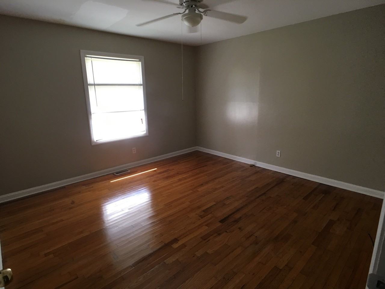 3014 3rd Ct E - Photo 6 of 10