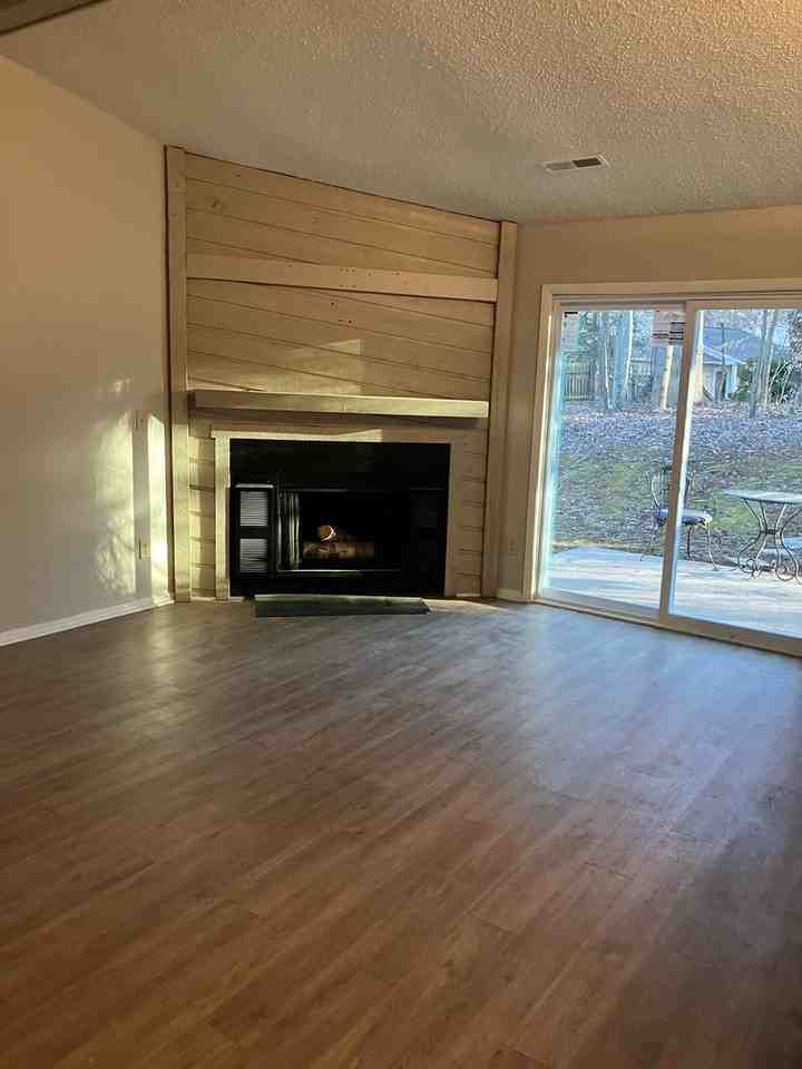 1999 Cottage Pl - Photo 5 of 22