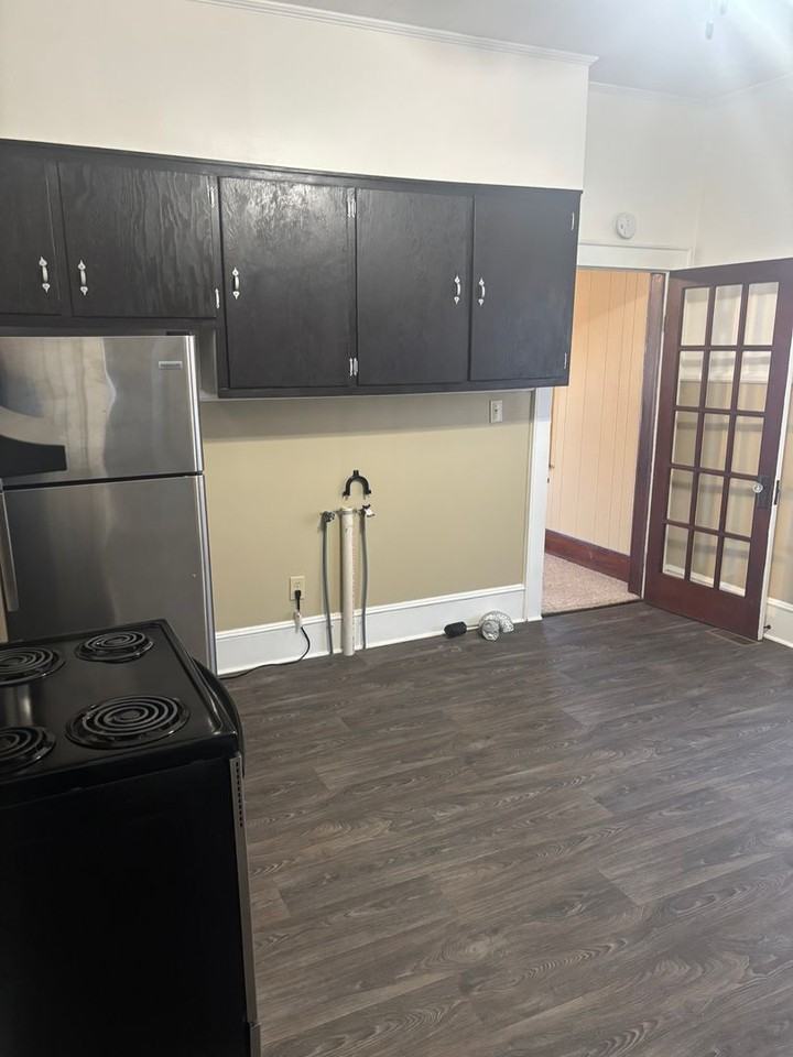 925 Fix St - Photo 6 of 9