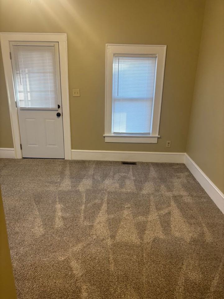 925 Fix St - Photo 7 of 9