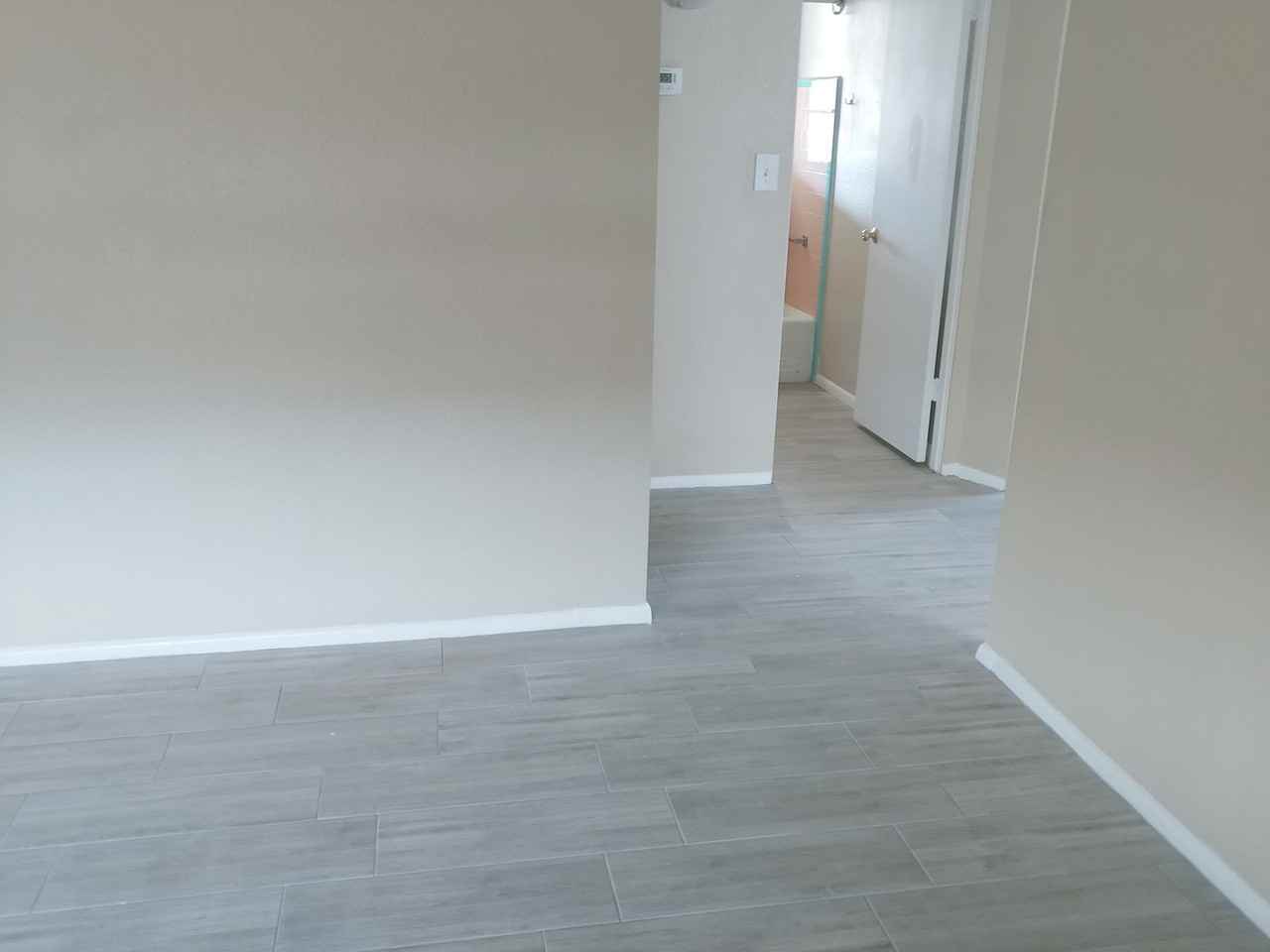 11356 N 113th Ave - Photo 5 of 6