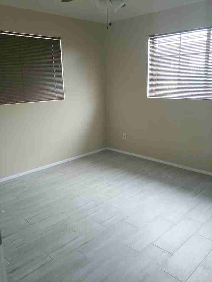 11356 N 113th Ave - Photo 6 of 6