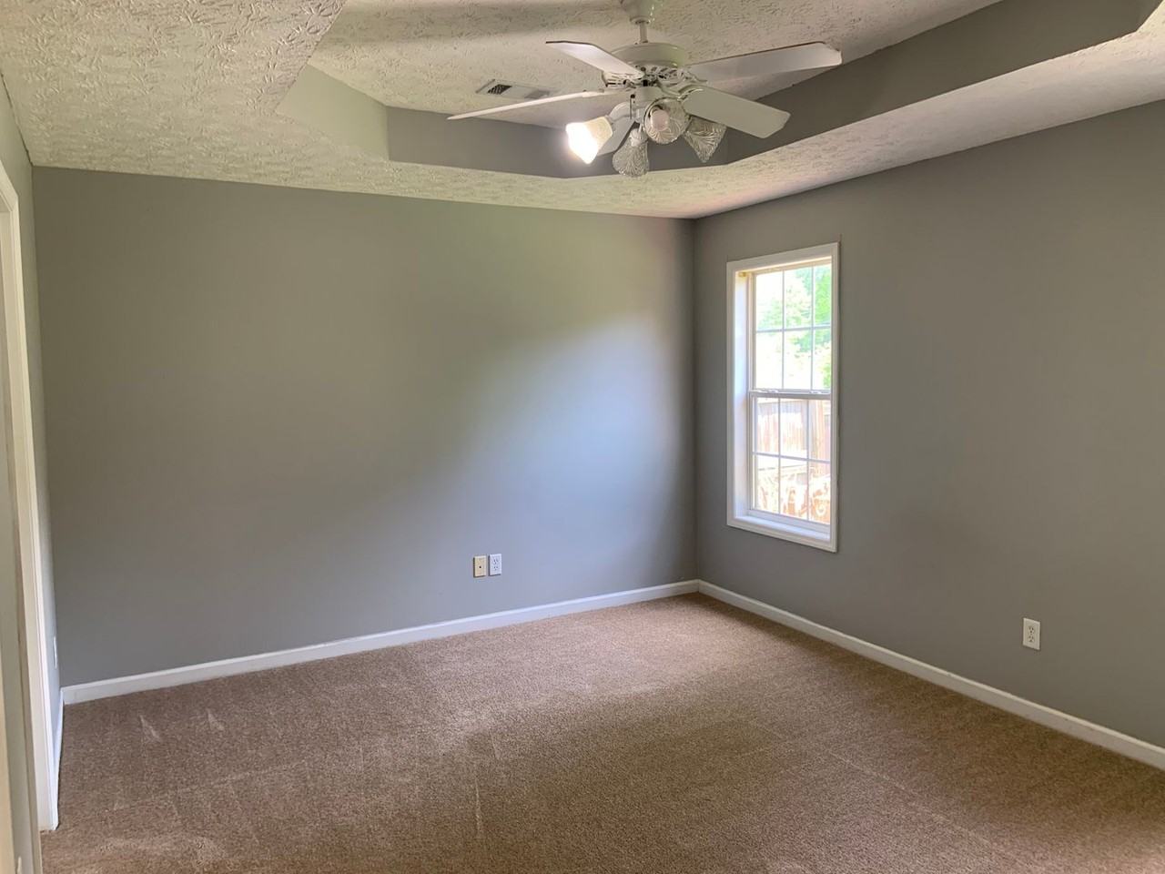 2154 Franklin St - Photo 5 of 13