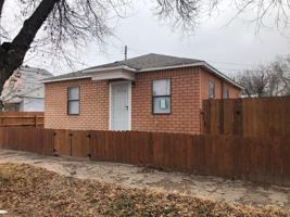 featured image of 208 W 8th St