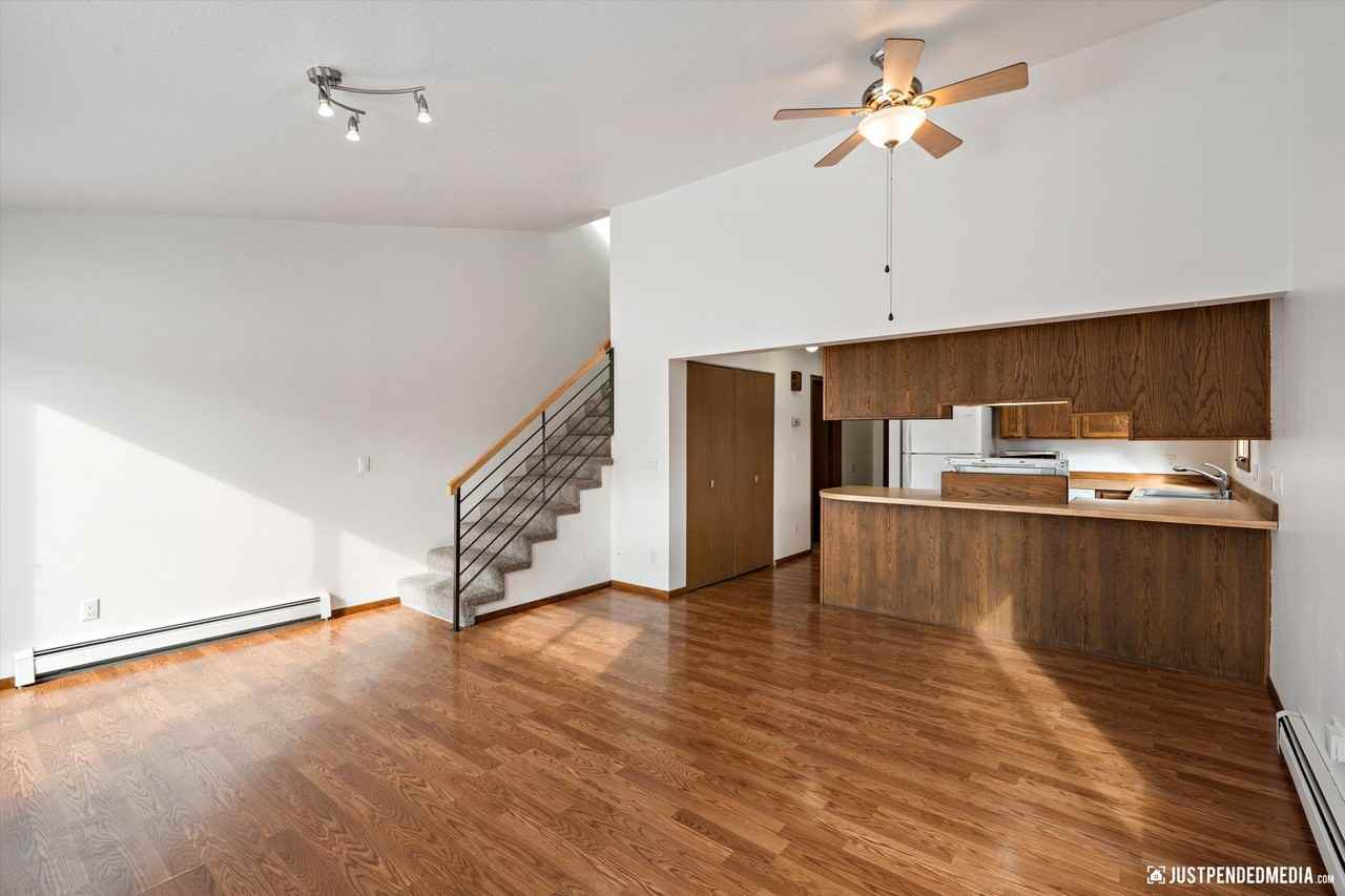 3248 Orion Cir - Photo 2 of 17