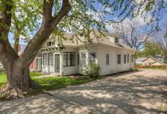 6320 Maple St - Photo 1 of 1