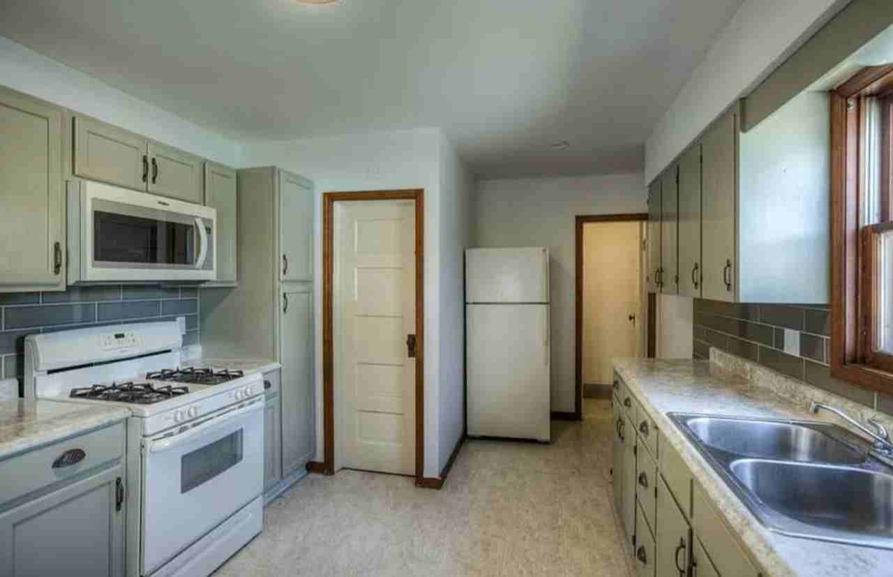 6320 Maple St - Photo 2 of 16