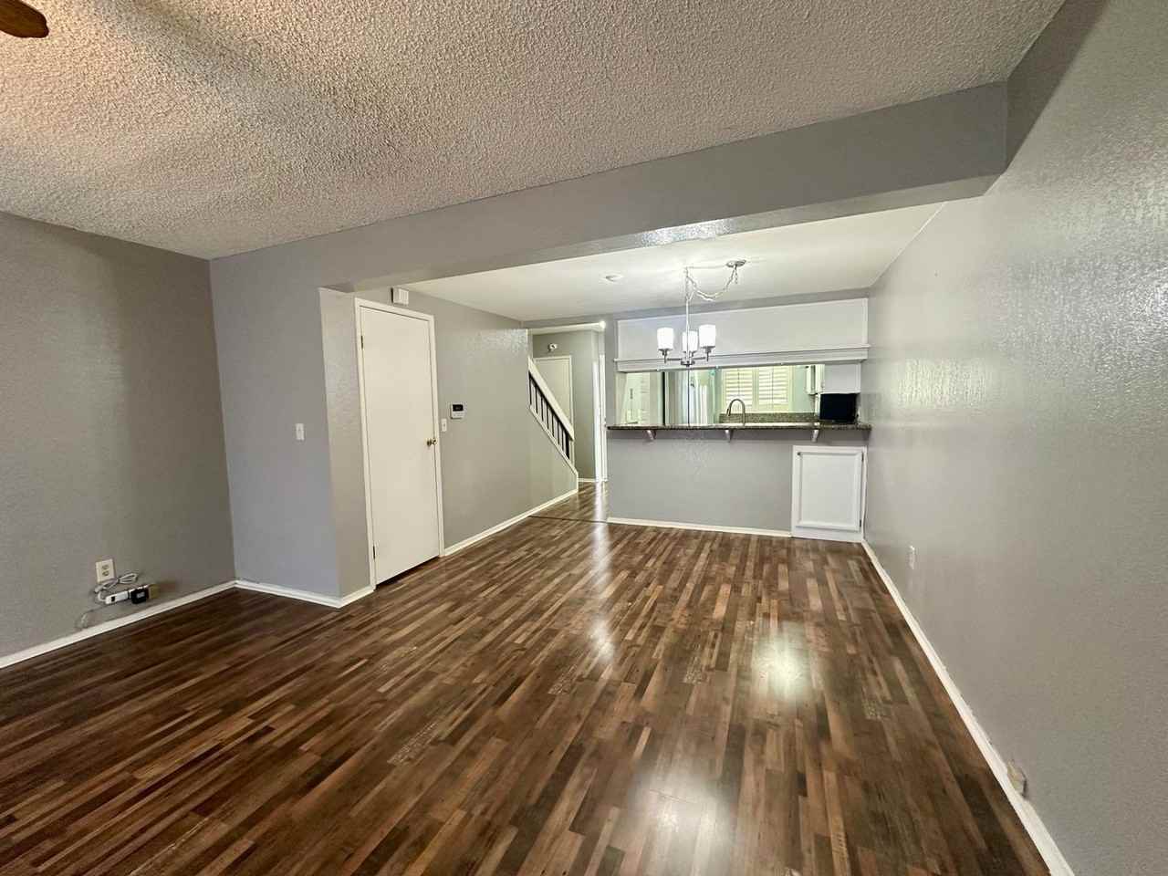 6226 Joaquin Murieta Ave - Photo 4 of 8