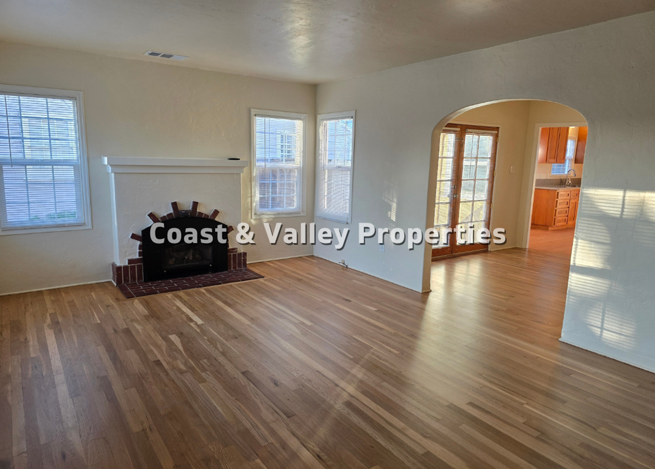 522 Capitol St - Photo 6 of 13