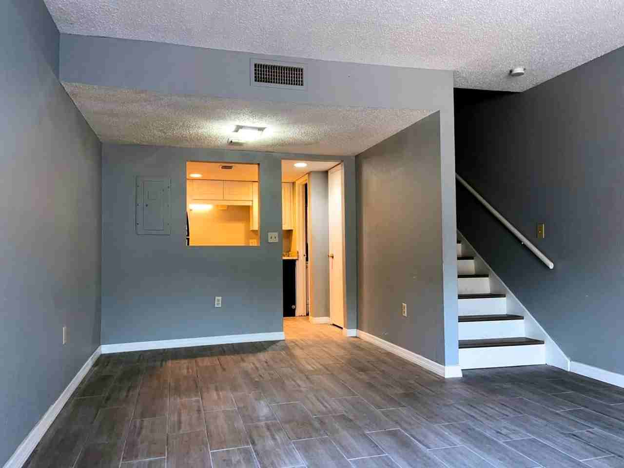 4113 S Semoran Blvd - Photo 4 of 17