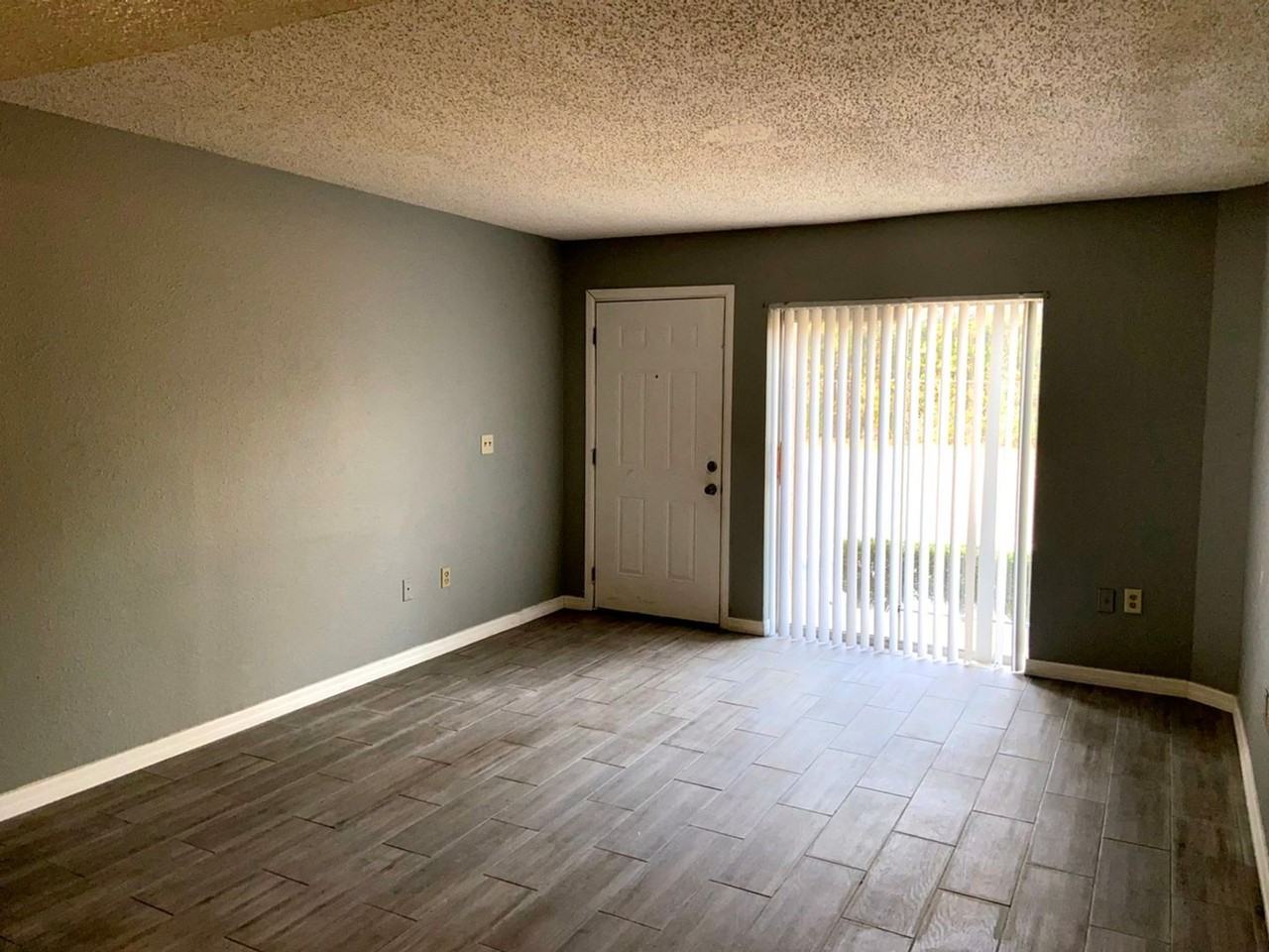 4113 S Semoran Blvd - Photo 5 of 17