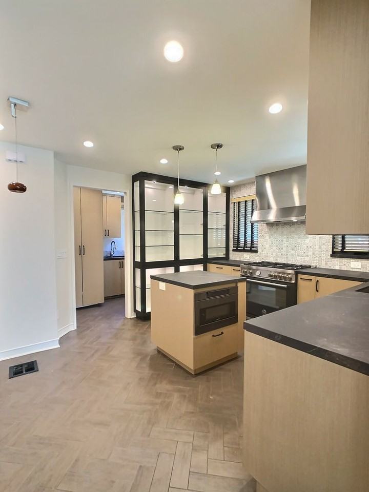 845 Nevada Ave - Photo 6 of 22