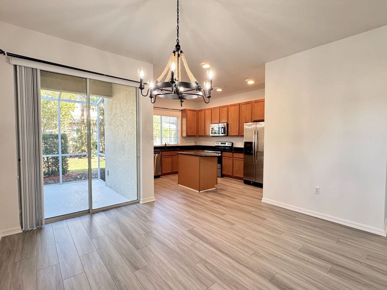 2445 Passamonte Dr - Photo 4 of 20