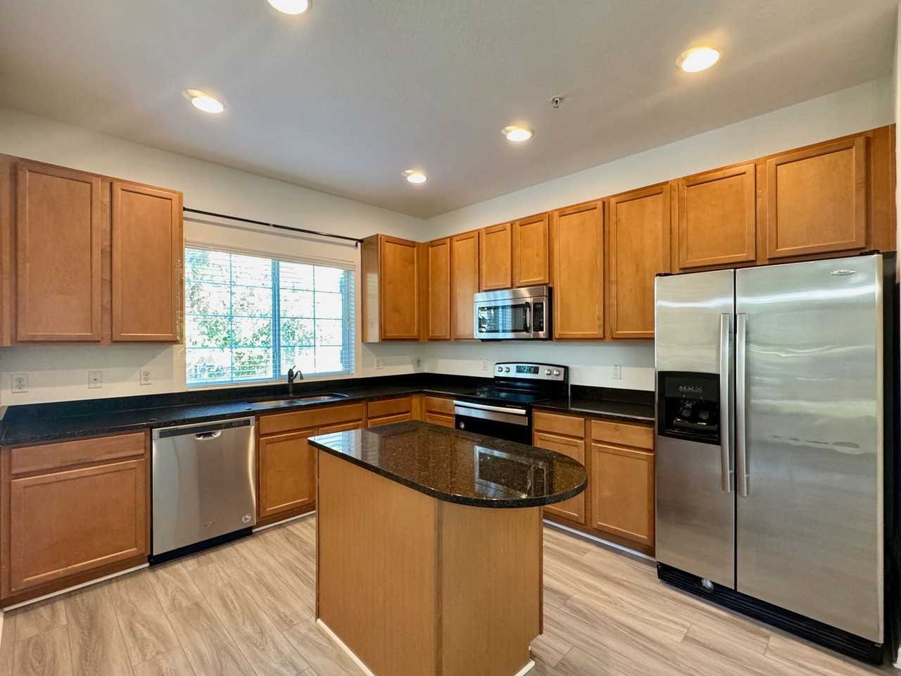 2445 Passamonte Dr - Photo 5 of 20