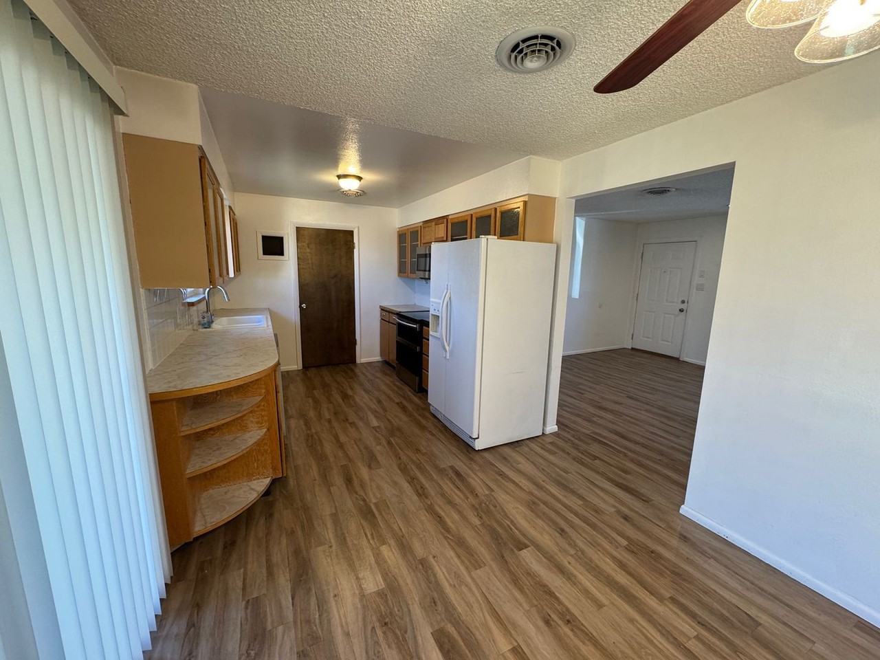 1088 Trotter Dr - Photo 3 of 17