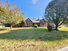 featured image of 3232 Fairoaks Dr