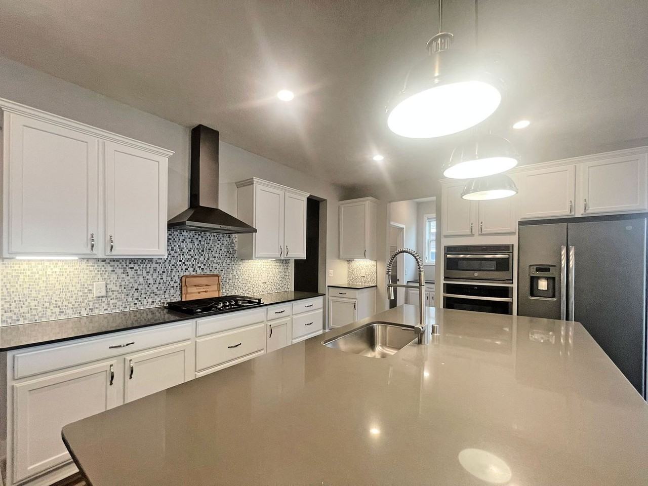 4597 Cobalt Ln - Photo 3 of 33