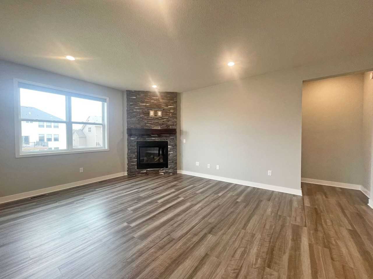 4597 Cobalt Ln - Photo 7 of 33