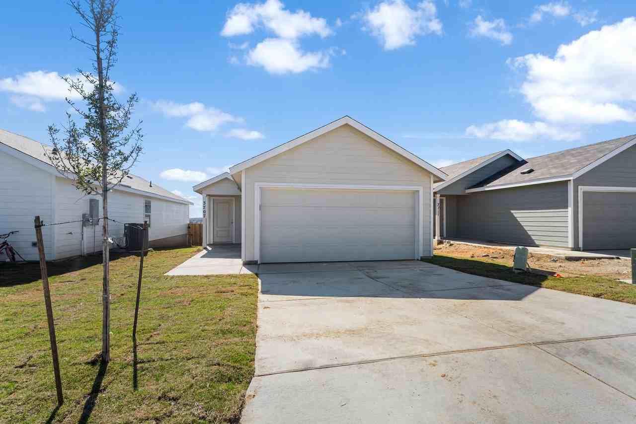 3707 Moon Hill Rd - Photo 2 of 25