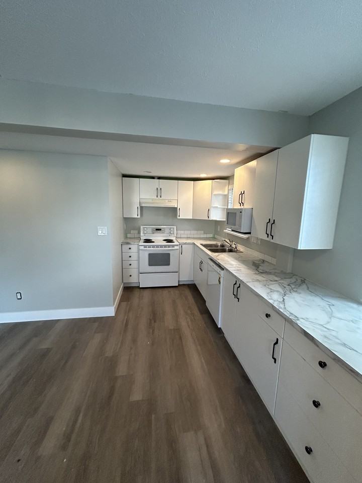 5724 Montesina Place - Photo 4 of 16