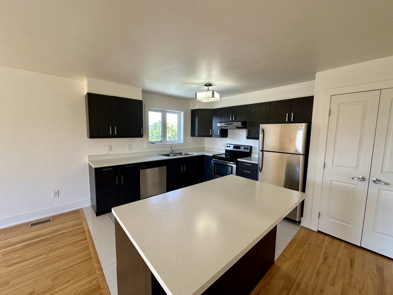 279 Glynn Avenue #3 - Photo 5 of 17