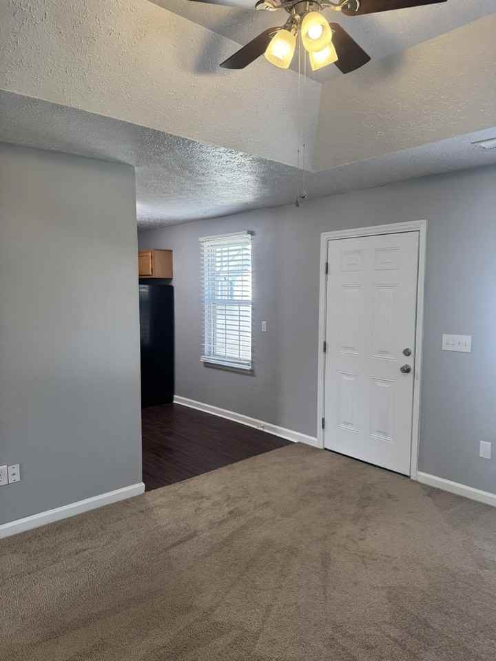 4332 Old Hickory Blvd - Photo 2 of 21