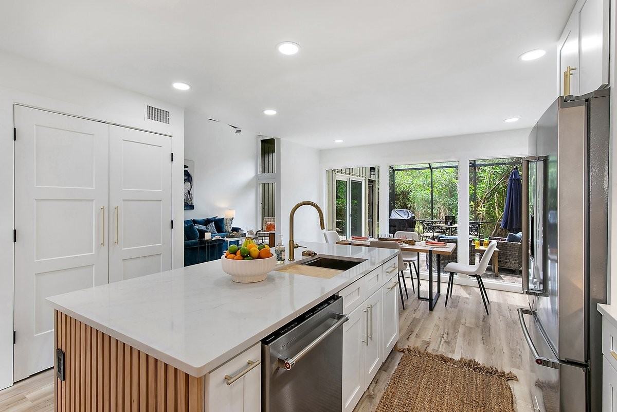 10091 Sawgrass Drive East #1 - Photo 3 of 40