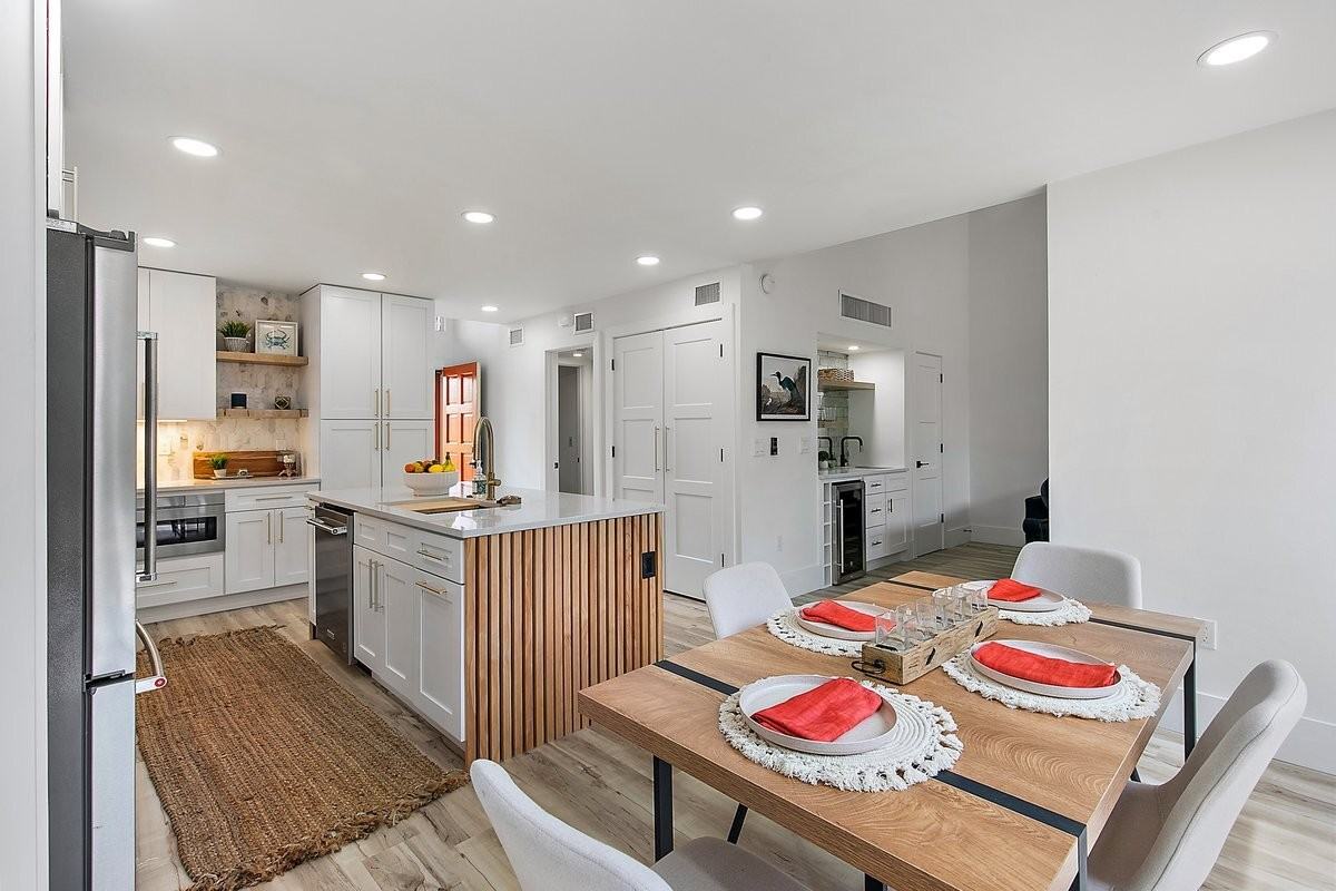 10091 Sawgrass Dr E #1 - Photo 2 of 40