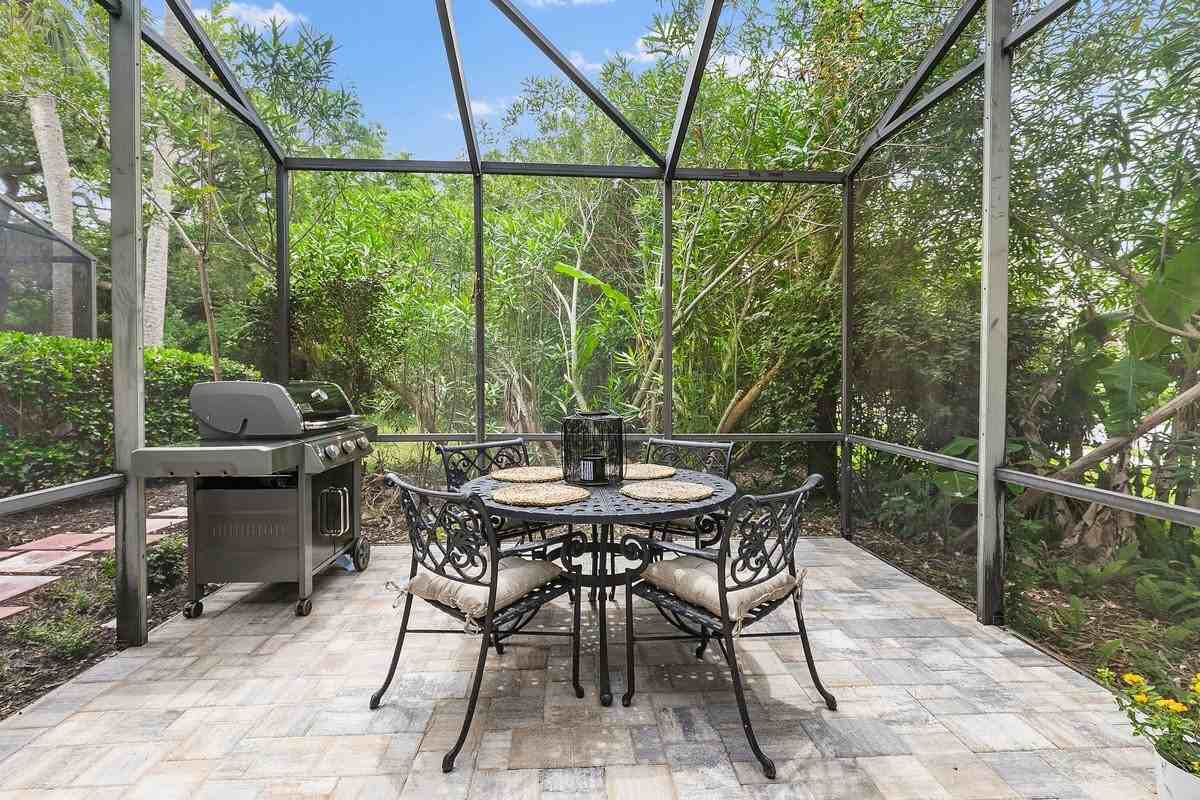 10091 Sawgrass Drive East #1 - Photo 2 of 40