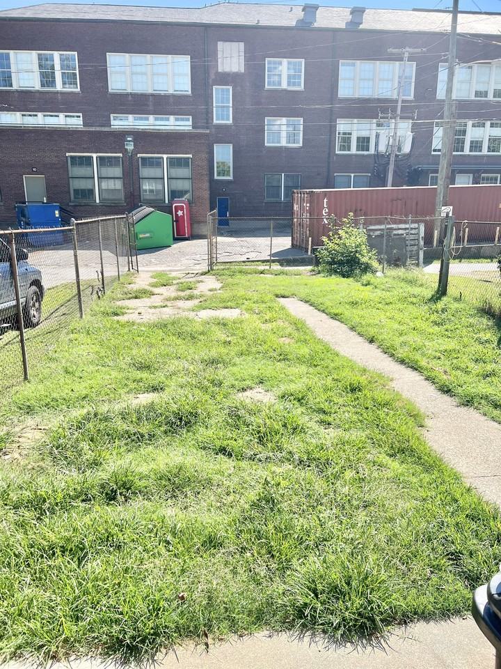 1323 S 26th St - Photo 2 of 12