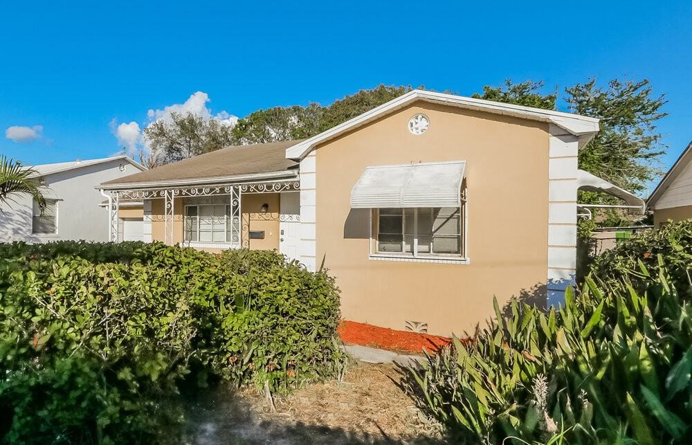 722 N D St - Photo 3 of 16