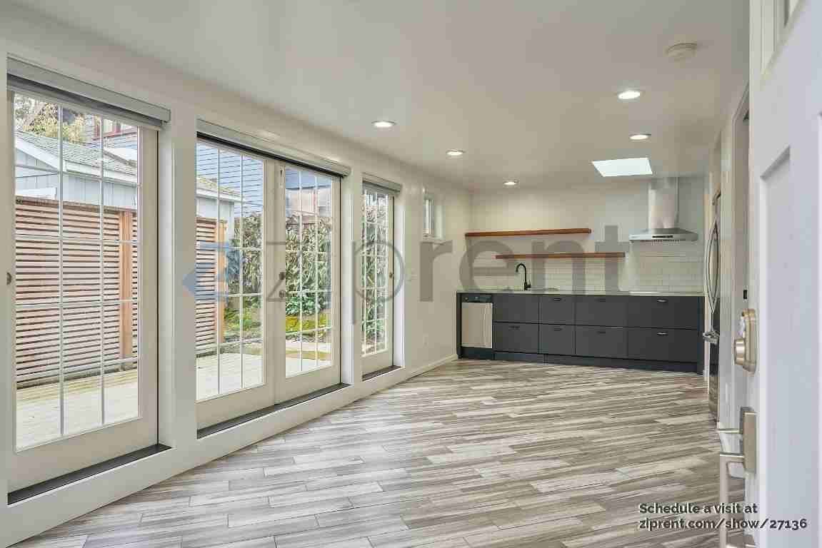 3713 Ne 15th Ave #B - Photo 4 of 16