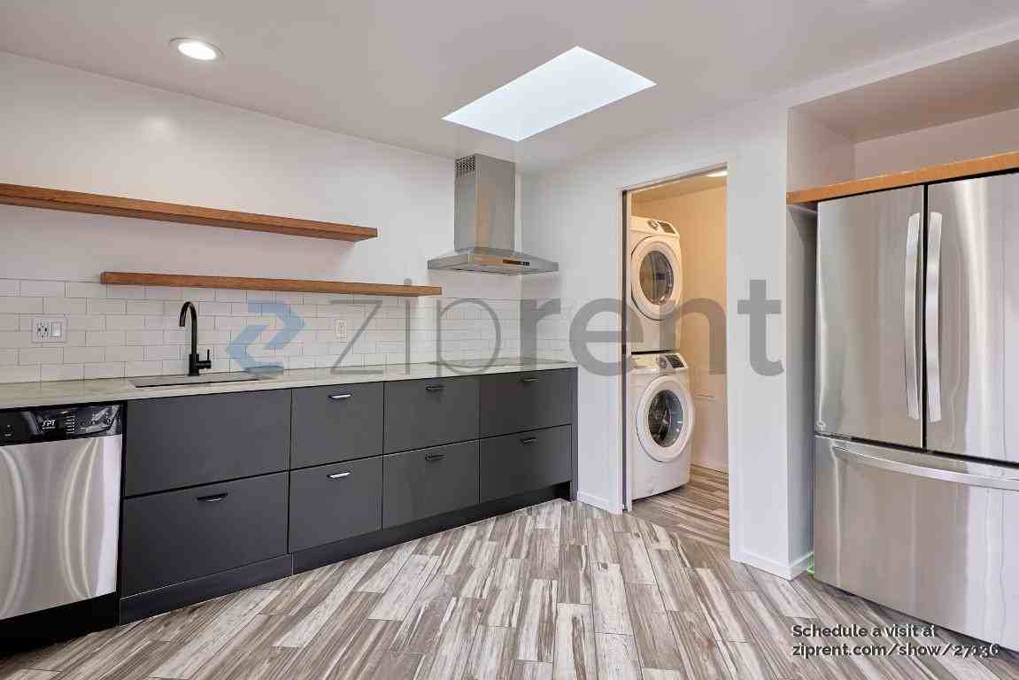 3713 Ne 15th Ave #B - Photo 7 of 16