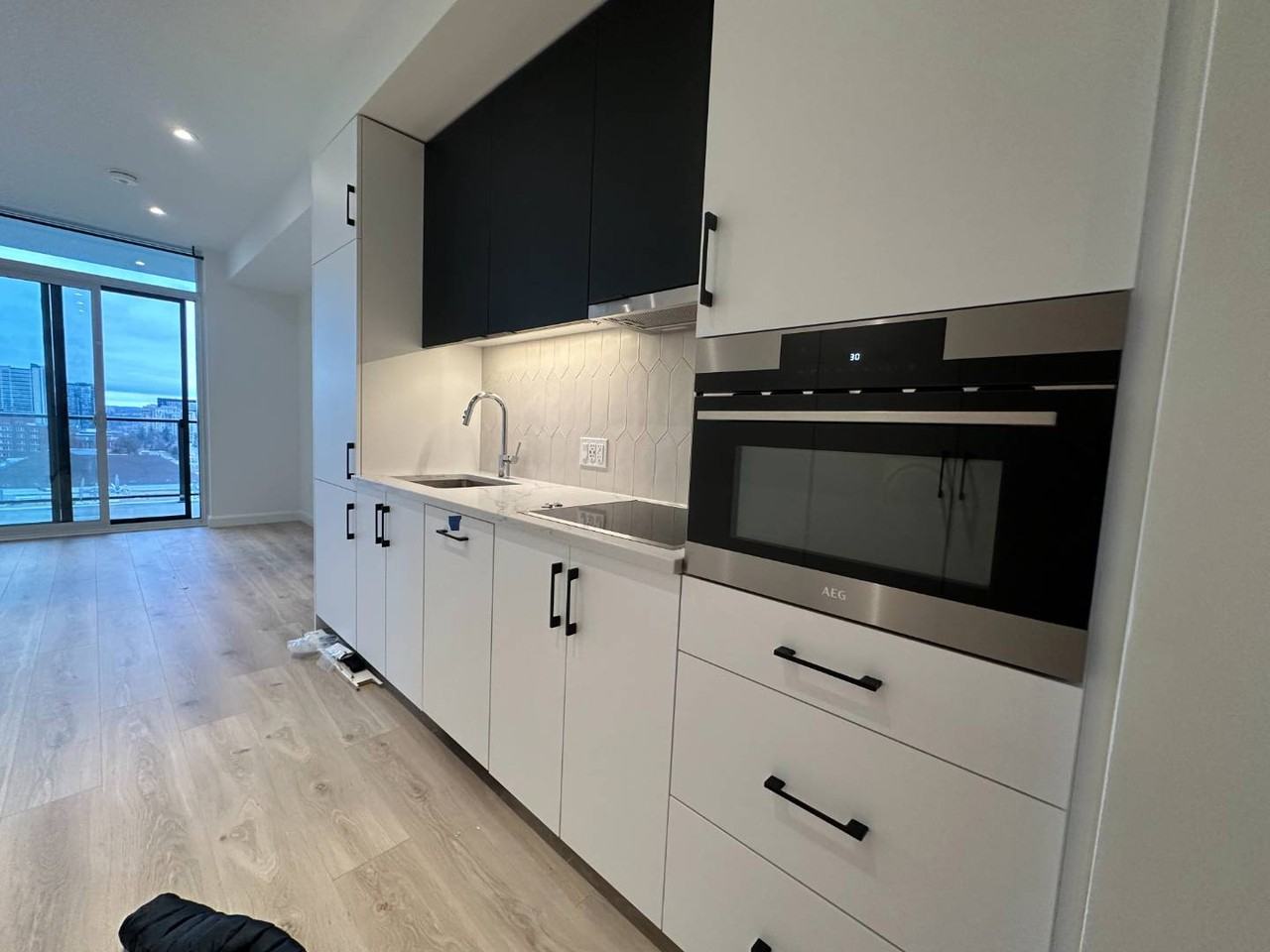 741 King Street West - Photo 3 of 10