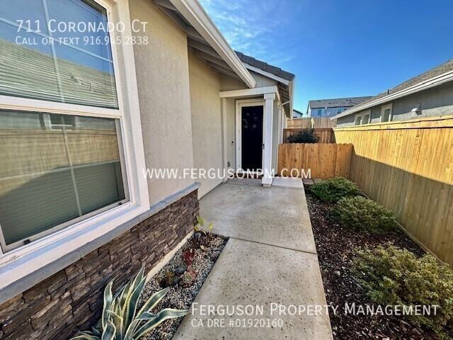 711 Coronado Ct - Photo 3 of 21