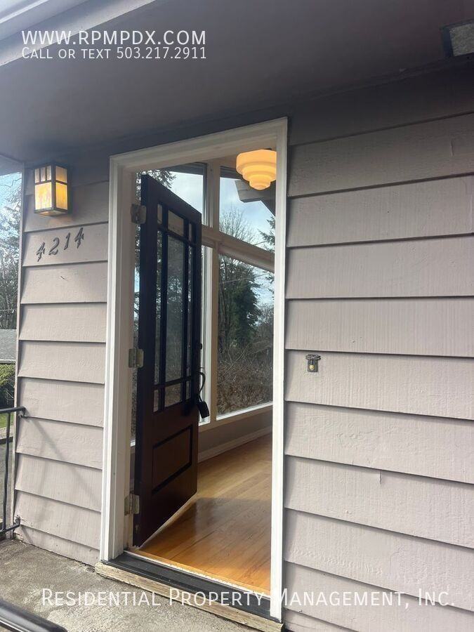 4214 Sw 34th Ave - Photo 2 of 50
