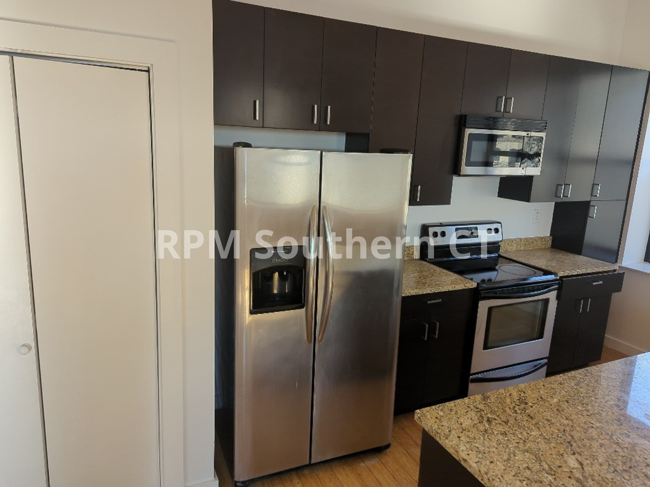 881 Lafayette Blvd #2G - Photo 3 of 8