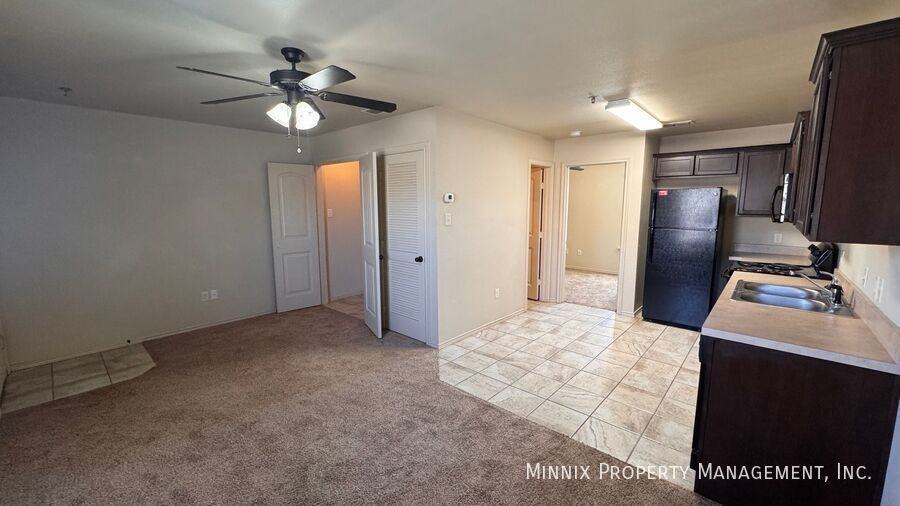 5504 34th St #102 - Photo 5 of 11