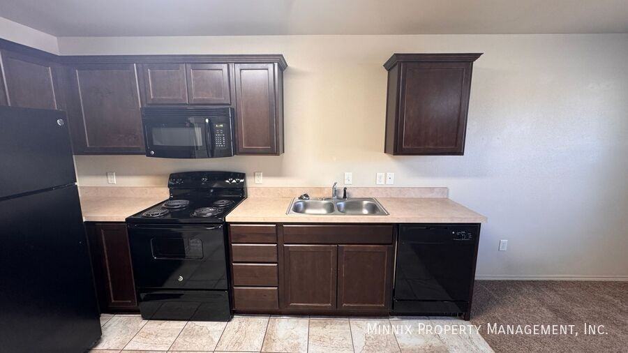 5504 34th St #102 - Photo 6 of 11