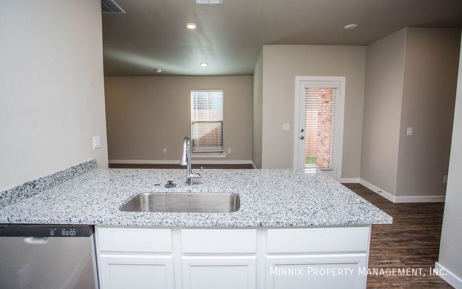 2003 Bryan Ave #A - Photo 6 of 31