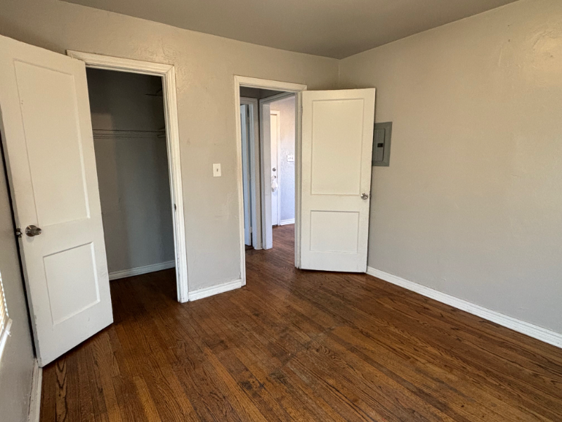 2612 N Lindsay Ave #A - Photo 2 of 6