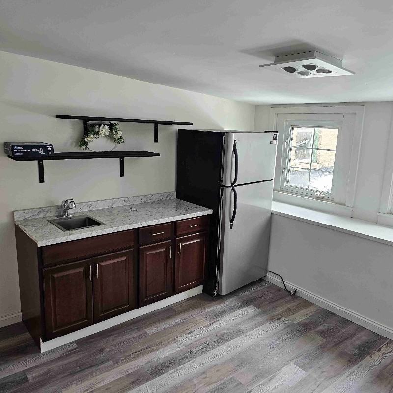 156 Ontario Street #2