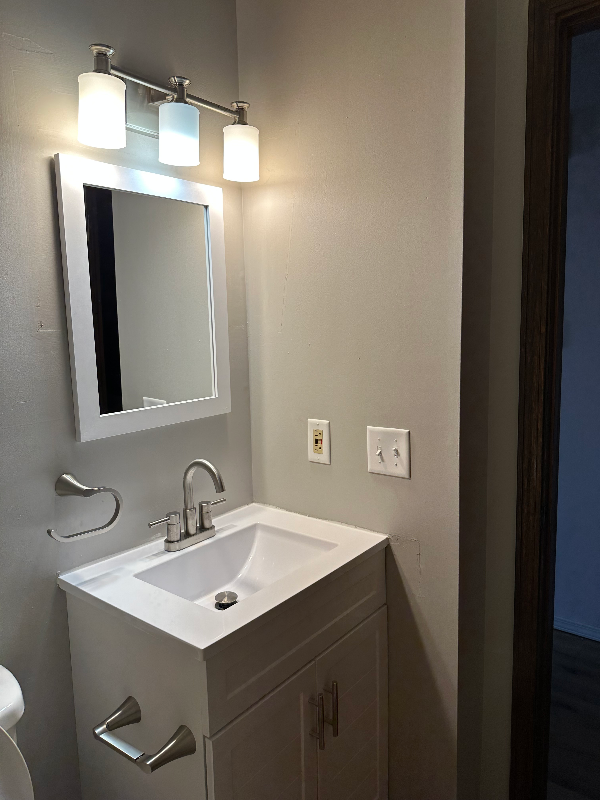 619 S 2nd St #5 - Photo 3 of 12