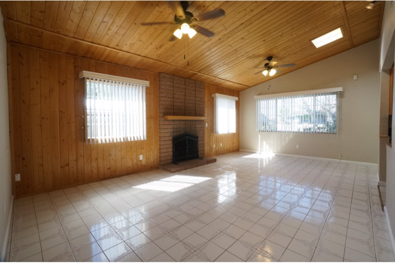 342 F St - Photo 3 of 16