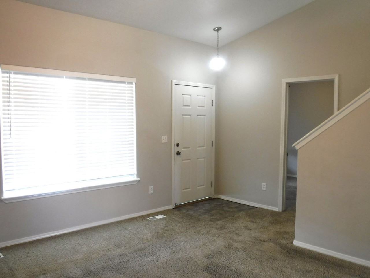 610 E Blue Heron St - Photo 3 of 26