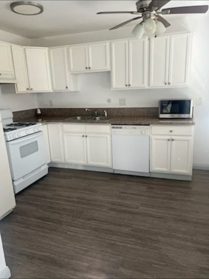 1059 N Wilmington Blvd - Photo 2 of 9