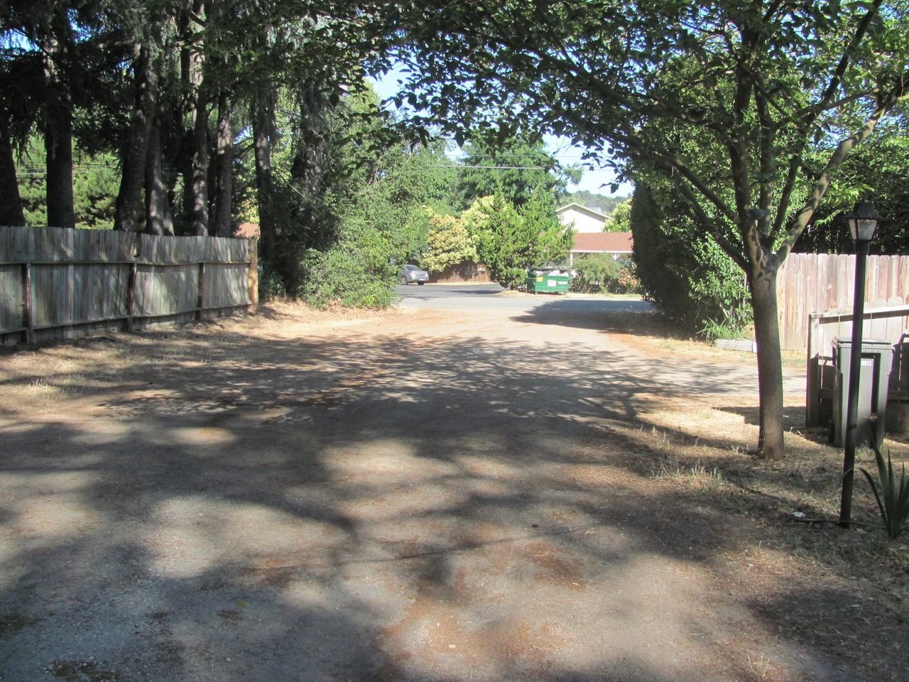 5465 Capistrano Ave - Photo 3 of 4