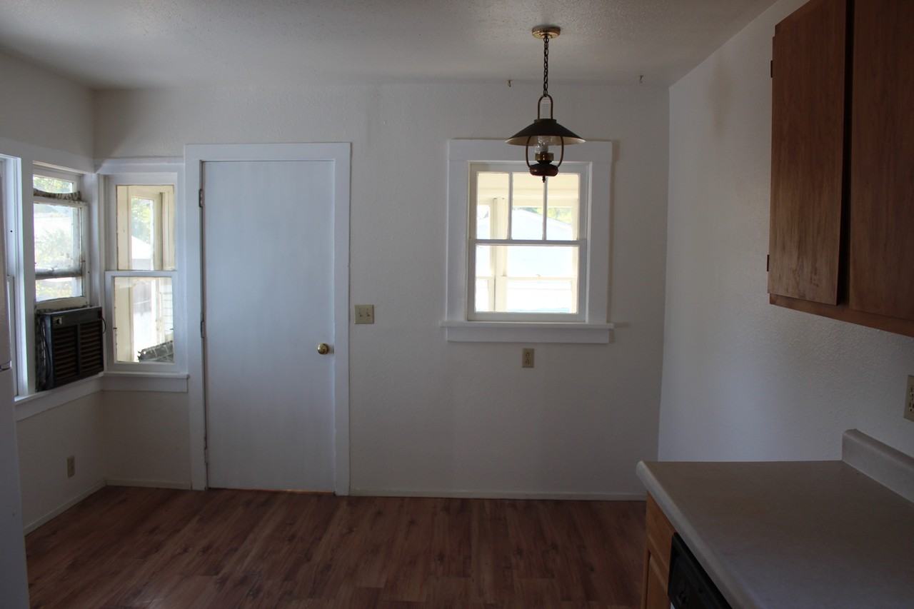 2344 Orchard Ave - Photo 7 of 17